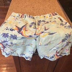 Men’s Ralph Lauren classic fit print shorts.